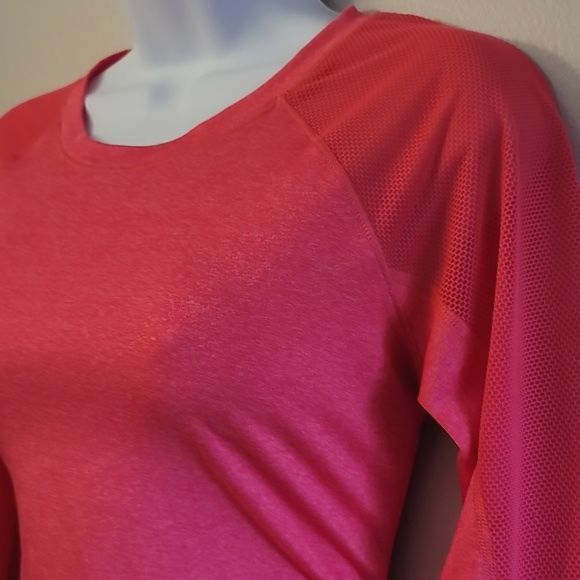 Reebok Active Mesh Arm Long Sleeve Workout Shirt Size Small - Picture 2 of 5